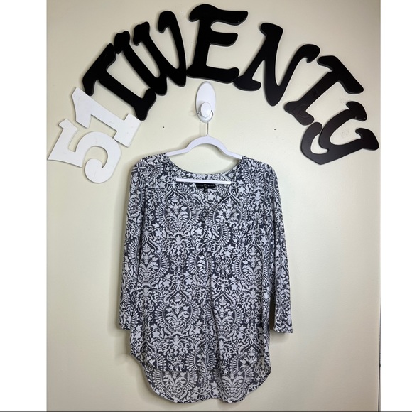 Fred David Tops - FRED DAVID BLACK WHITE HALF BUTTON DOWN 3/4 SLEEVE SIZE M TOP